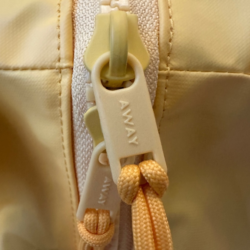 AWAY duffel bag NWOT Yellow - Picture 5 of 11